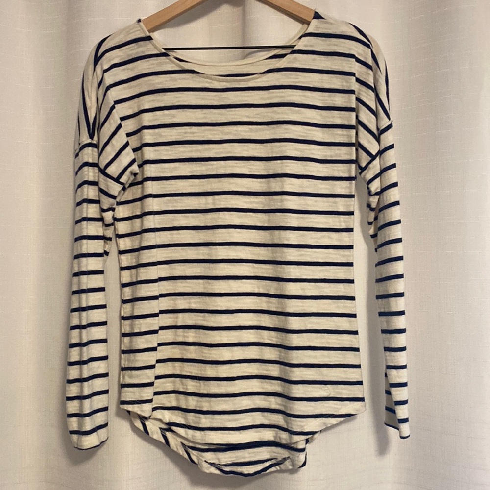 Southern Tide white navy stripe 100% cotton tee